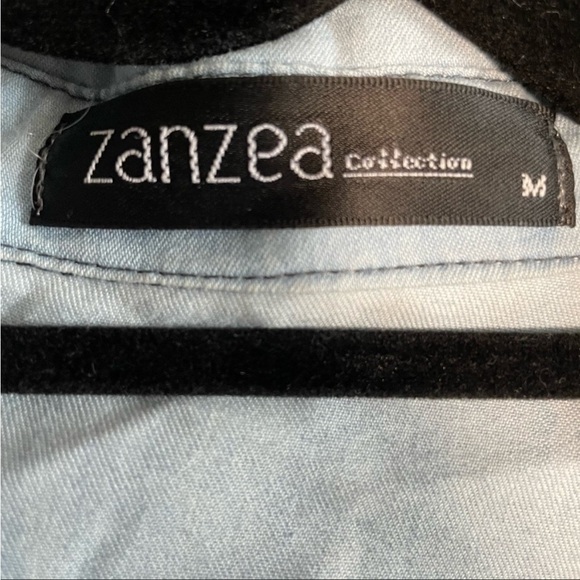 Zanzea long sleeves button down chambray shirt dress/tunic. Size medium. - Picture 4 of 5